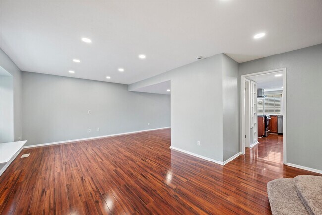 Photo - 651 S Xenon Ct