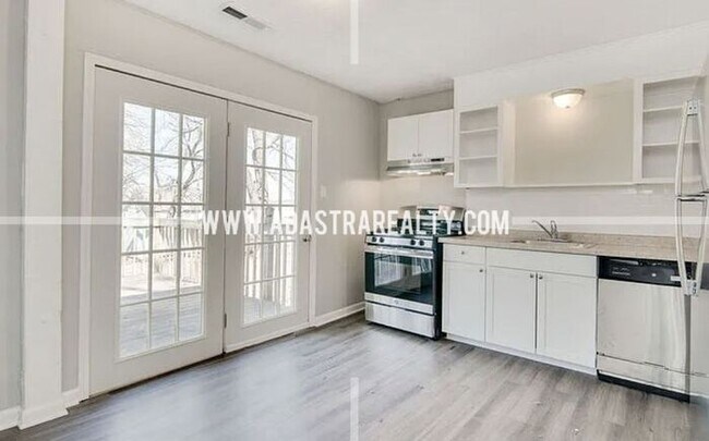 Photo - Beautiful 3 Bed/1 Bath Home in KCMO/Raytow...