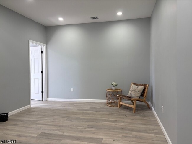 Photo - 456 Harrison St