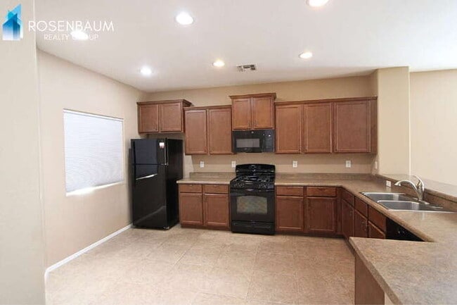 Photo - 2756 E Rakestraw Ln