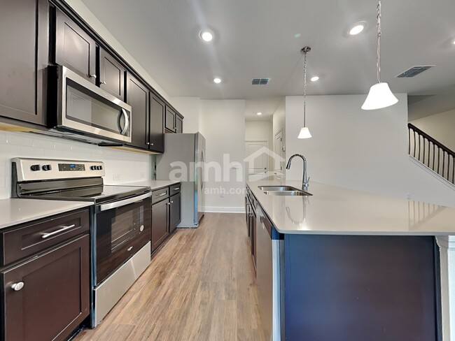 Photo - 27341 St Andrews Ave