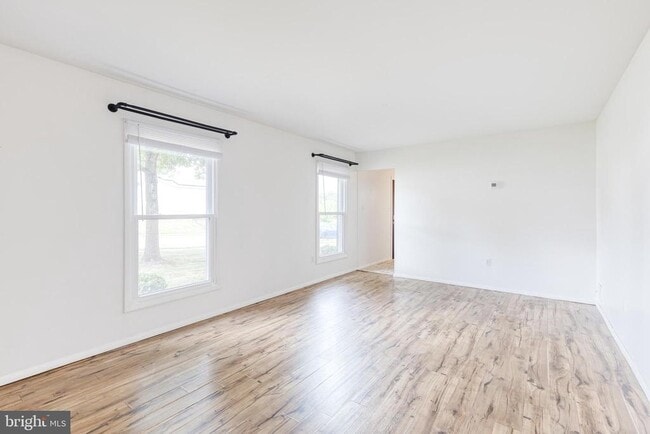 Building Photo - 2249 Four Seasons Dr
