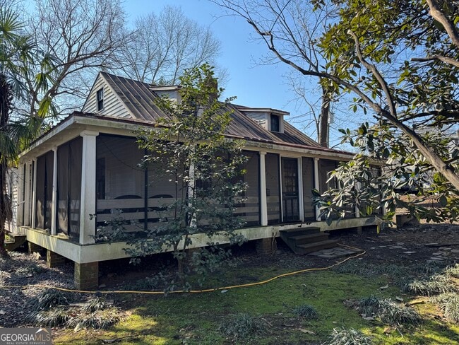 Photo - 455 N Harris St