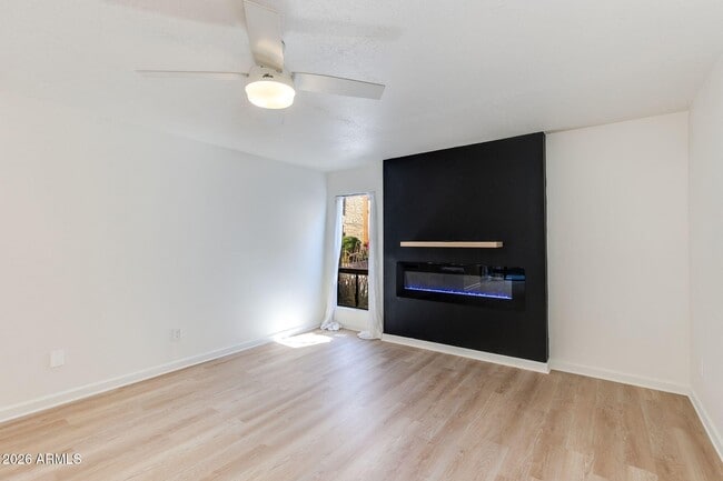 Photo - 4950 N Miller Rd Unit 116