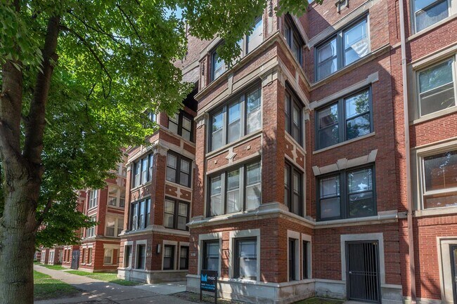 Building Exterior - 5118  S. Greenwood