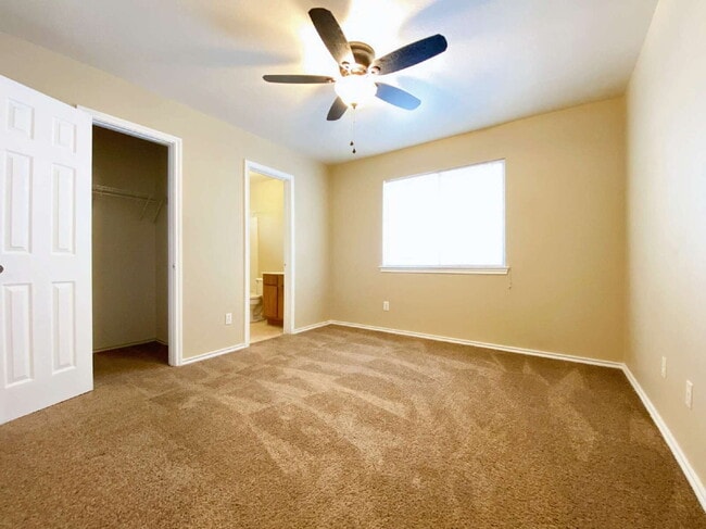 Photo - "Charming 3-Bedroom Gem with 2.5 Baths in Prime San Marcos Location!"