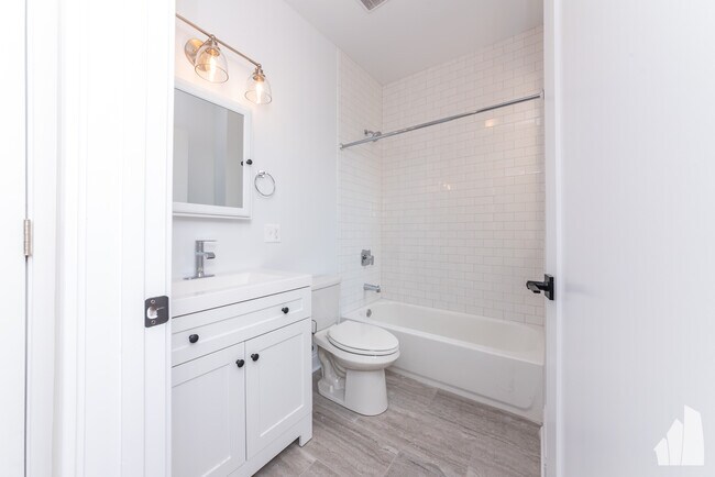 Photo - 3407 W Fullerton Ave