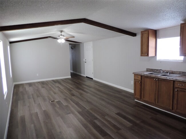 Photo - 1668 FM 2518 Rd