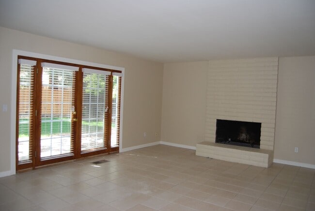 Photo - 4 Bedroom Home in Southwest Reno!