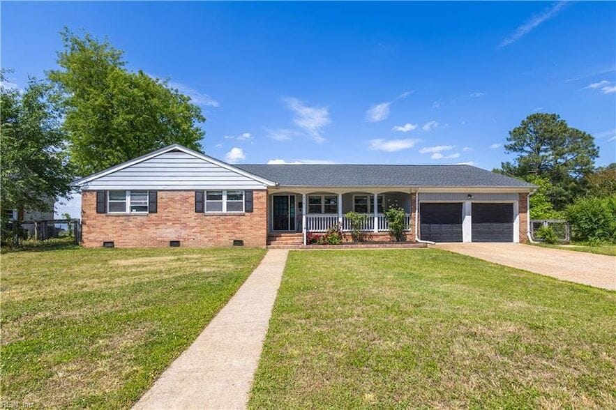 Photo - 414 Shoreline Dr