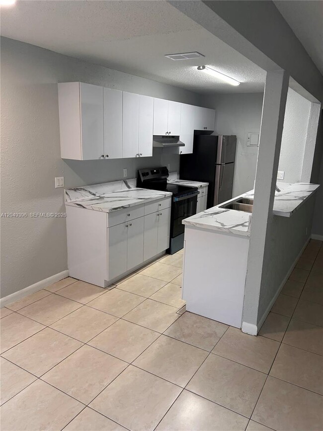 Photo - 1530 S Congress Ave Unit 2