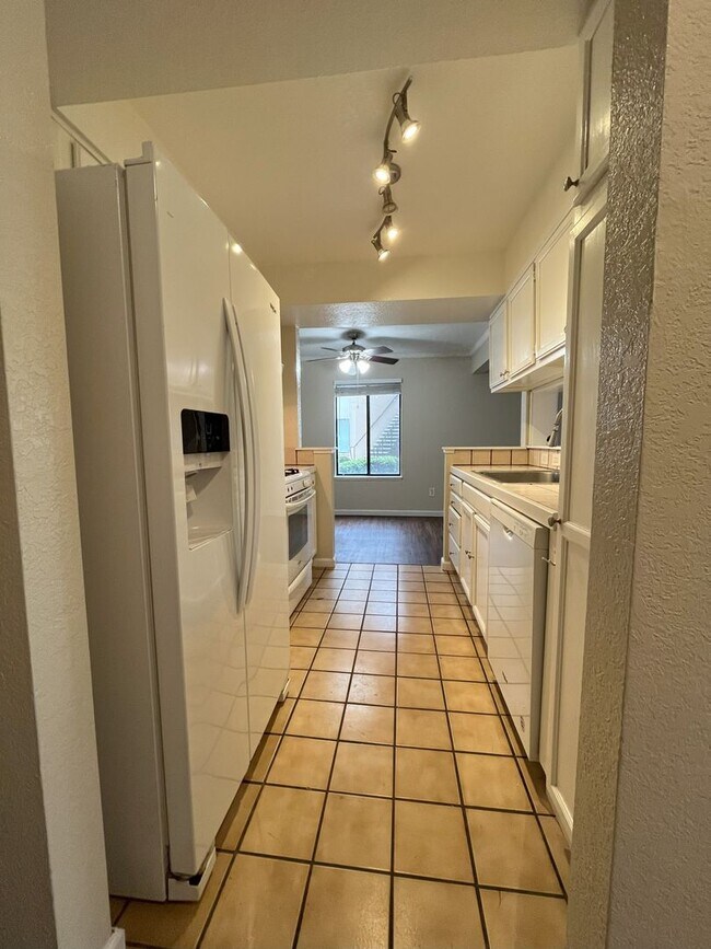 Village North Lagoon Condo House Rental in Salinas, CA