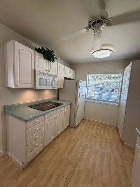 Photo - 423 W 14th St