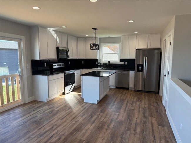 Photo - 1145 Marathon Dr