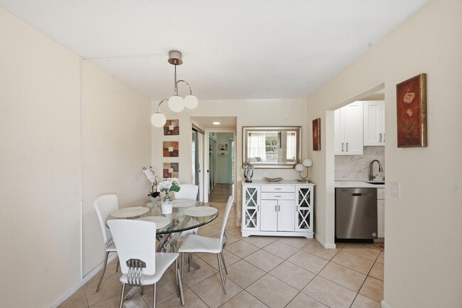 Photo - 314 Brighton E Unit H