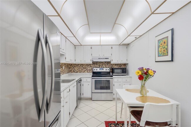 Photo - 9511 Collins Ave Unit 906