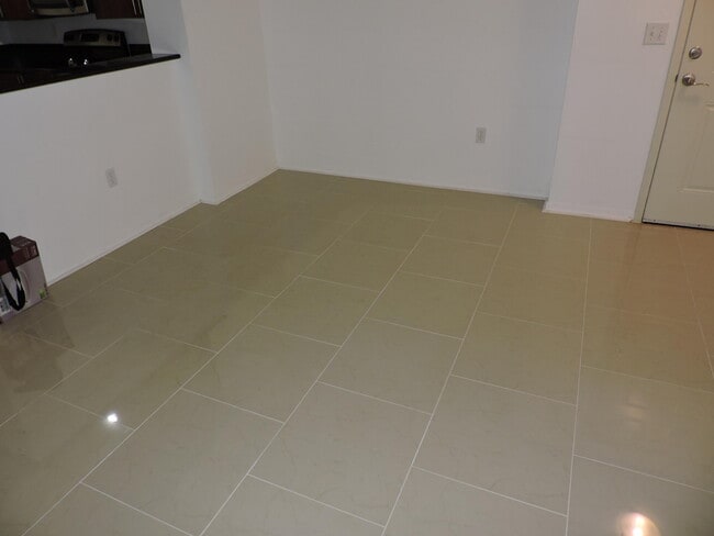 Photo - 4905 Midtown Ln Unit 2205