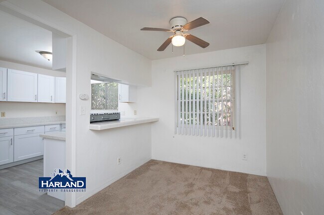 Photo - 2112 Thomas Ave