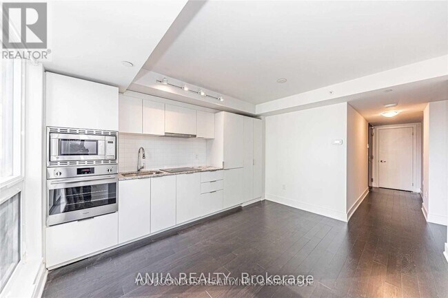 Photo - 955 Bay St. Unité 1604