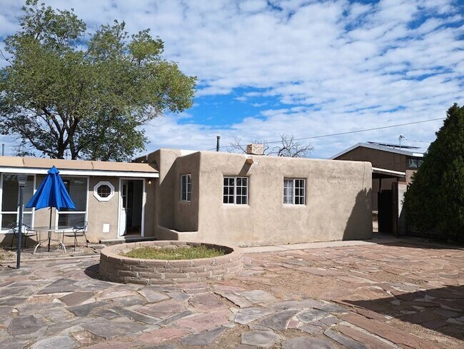 Building Photo - 1203 Agua Fria St Unit A