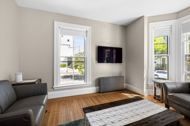 Photo - 370 Thayer St Unit 4
