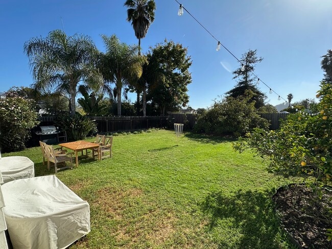 Photo - 817 W Pedregosa St