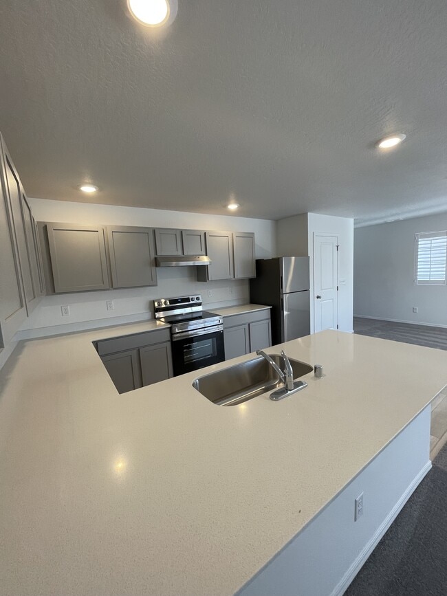 Photo - 1334 N Wilhelm Wy