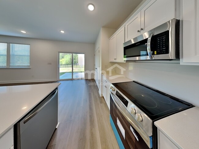 Photo - 1208 Livengood Wy