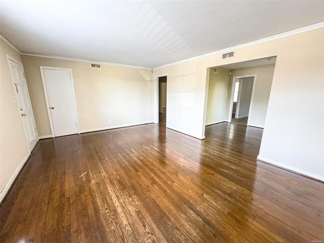 Photo - 815 Perry Hill Rd