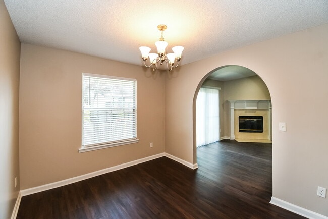Photo - 8217 Glasgow Ct