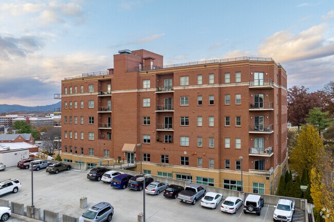 Photo - Emerson Overlook Condominium