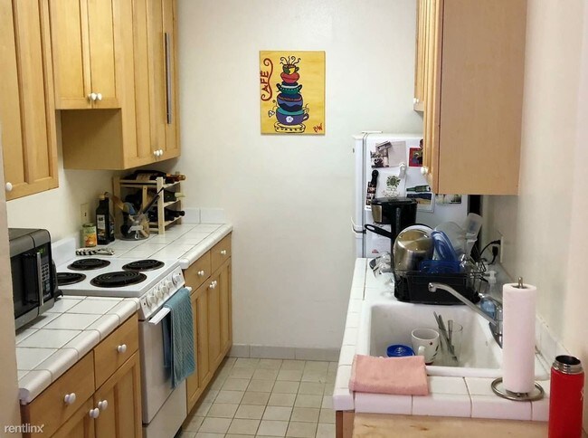 Photo - 2325 Woolsey St