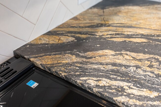 Photo - Heritage Historic - Unit B Unit B