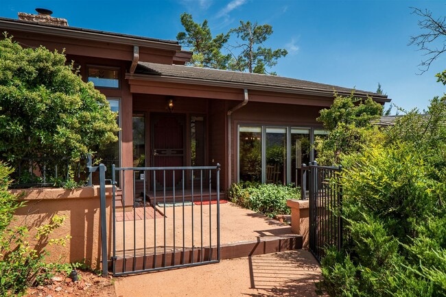 Photo - 36 Ponderosa Rd
