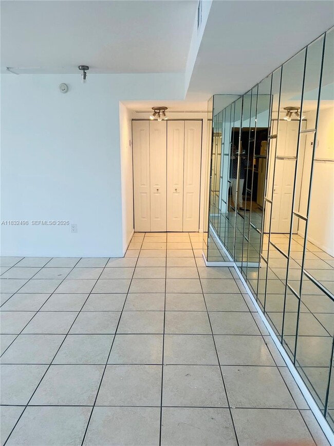 Photo - 2333 Brickell Ave Unit 1115