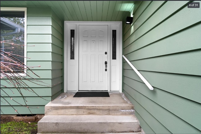 Photo - 3-bedroom Gem On Burlington Golf Course