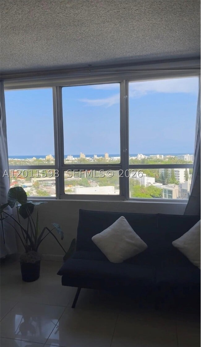 Building Photo - 1500 Bay Dr E Unit 1576S
