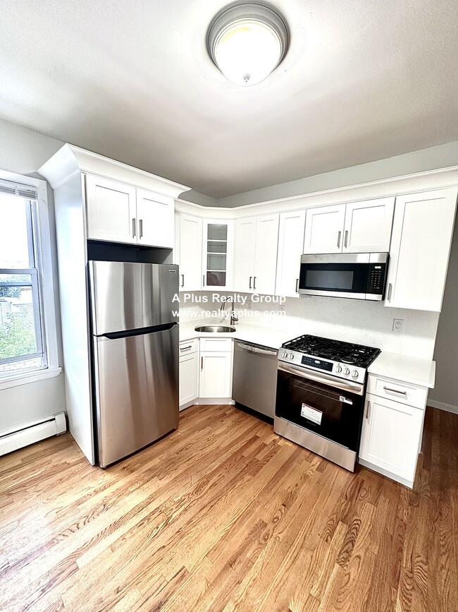 Photo - 10 Buckley Ave Unit 3