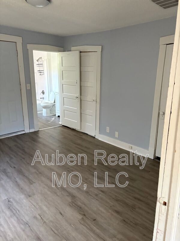 Photo - 507 Henrie Ave Unit 2