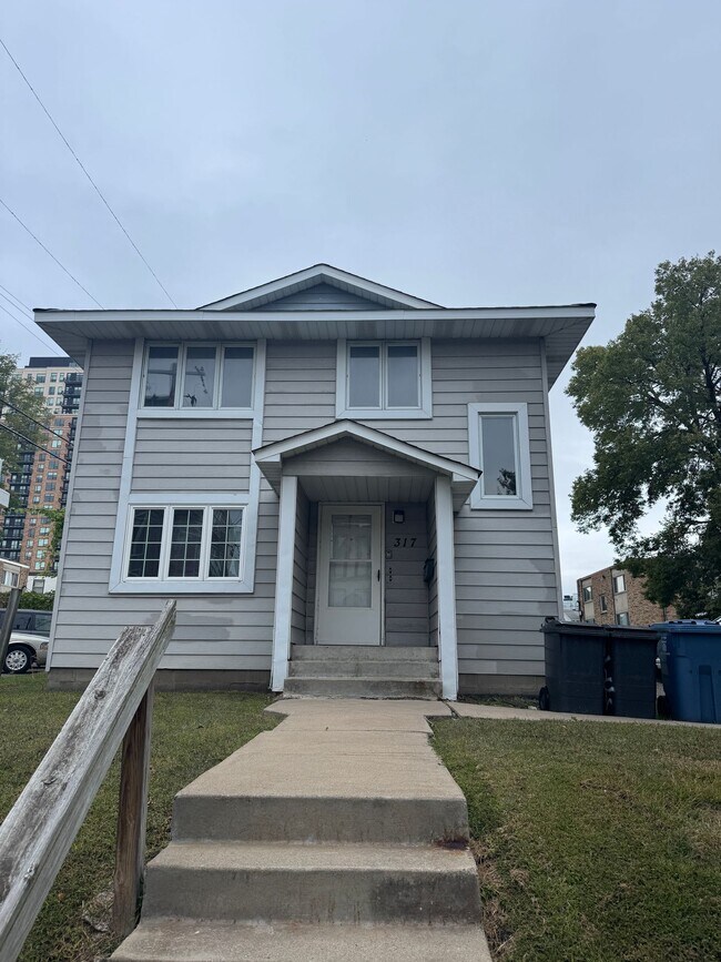 Building Photo - Peace, quiet, and a quick walk to campus Unit #1 Rental