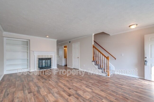 Photo - 302 Ash Forge Dr