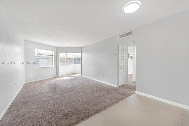 Photo - 1715 NE Miami Gardens Dr Unit 227