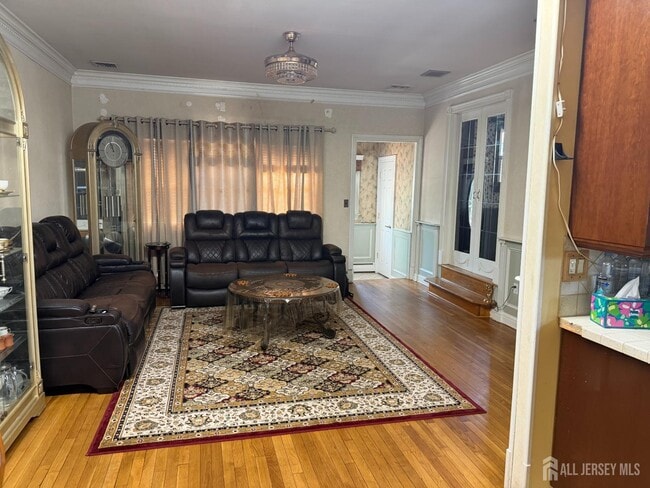 118 Swarthmore Terrace