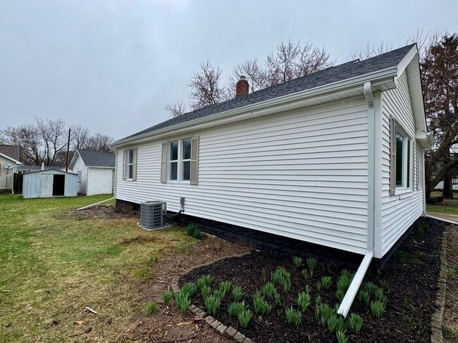 Photo - Updated 2 bedroom Niles Home