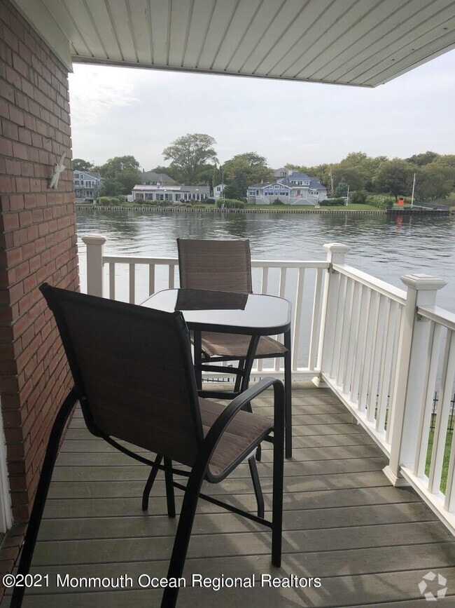 Building Photo - 2 Rumson Rd Unit 19 Rental