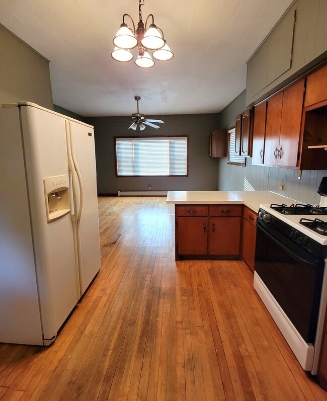 Photo - 913 S 8th Ave