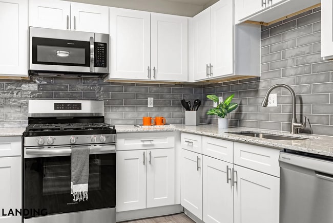 Building Photo - 5145 Rawhide St