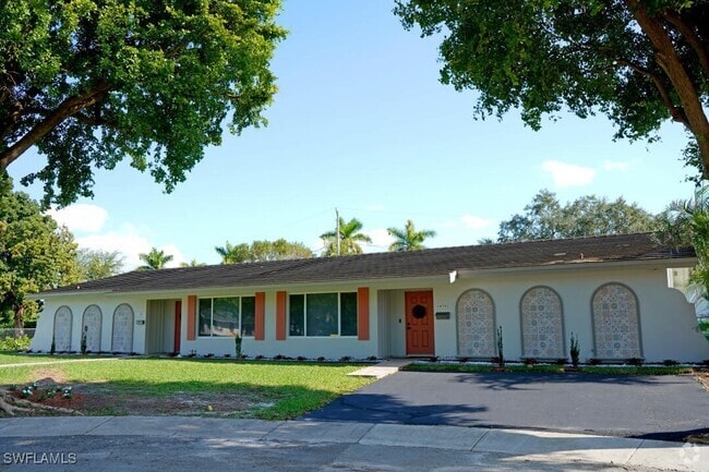 Building Photo - 10701 SW 77th Ct Rental