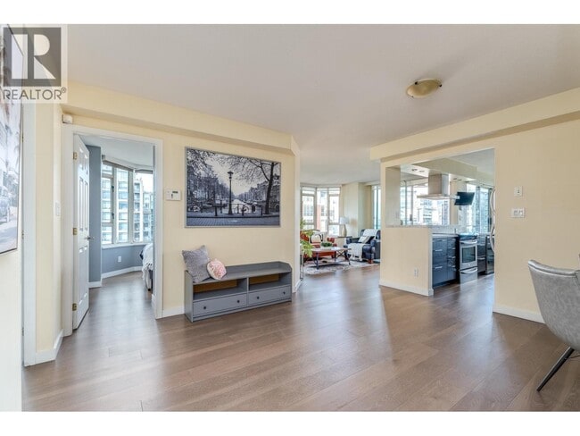 Photo - 888 Hamilton St Unité 2504