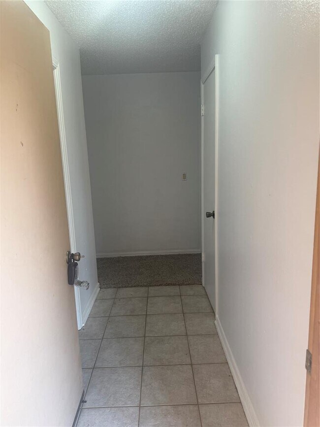 Photo - 315 Willow Pl